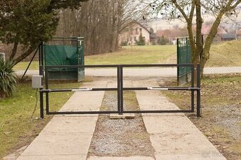 Dvoukřídlá brána 4x1m s pohonem