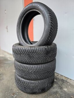 Zimní pneumatiky 235/50/19 z roku 2023 Goodyear