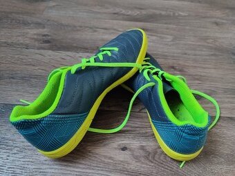 Dětské boty do tělocviku vel.37