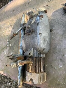 Motor na jawa 555