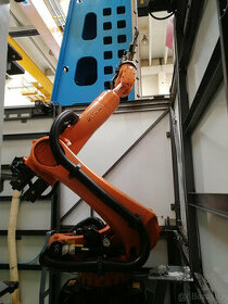 Robotické pracoviště Kuka KR 90R2700 pro +KR C4, r.v. 2014