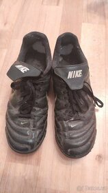 Nošené fotbalové boty