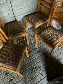 Prodám 4 dřevěné židle - 1
