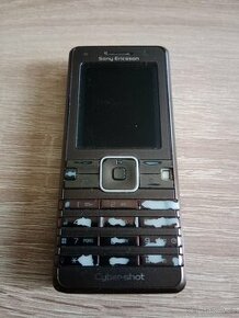 Sony Ericsson K770i - 1
