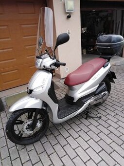 Peugeot 125 Tweet