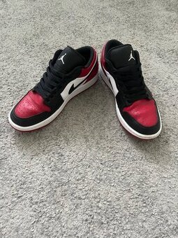 Boty Nike Jordan 1 Low Bred Toe