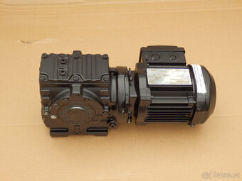 Elektromotor s převodovkou 370W 4,5 ot./1min