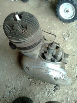 Motor Jawa 250