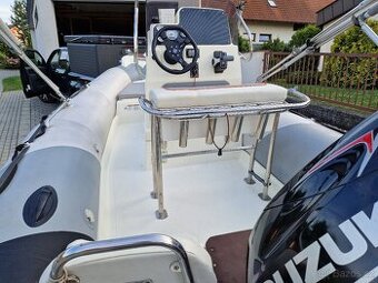 Motorový člun ZODIAC PRO OPEN 550