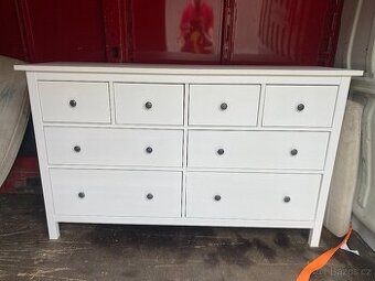 IKEA Hemnes komoda s 8 zásuvkami- bíl. mořidlo