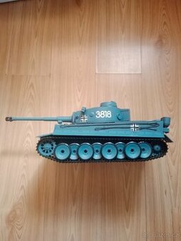 Velký RC tank Tiger 1-promo set s automatickou převodovkou