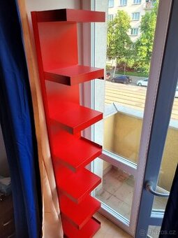 IKEA police červená