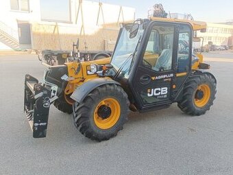 Teleskopický manipulátor JCB 525-60 Agri Plus Stage V