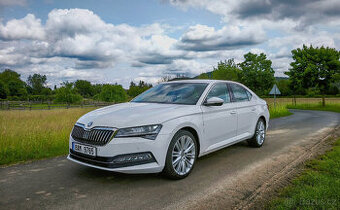 Škoda SUPERB Liftback III 3 2.0 TDI Style Plus Matrix DPH