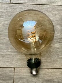Philips Hue led filament žárovka G125 E27