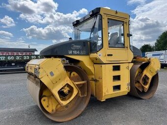 VIBRAČNÍ VÁLEC BOMAG BW 184 , ROK 2004
