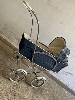 Retro dětský kočárek - 1