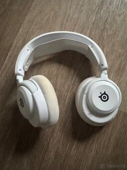 Herní sluchátka Steelseries Arctis Nova 5P