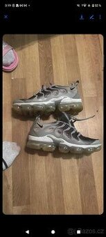 Nike nove původní cena 4290kc