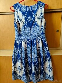 Dámské šaty 40