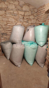 jemně drcený polystyren