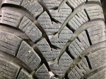 225/65 R17 FALKEN (2x7,5 2x7mm) č.16019
