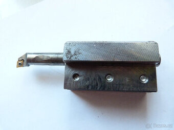 soustružnický nůž do díry 16mm