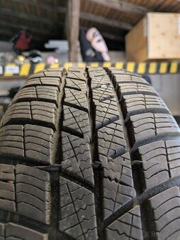 185/65/14 zimní pneumatiky Barum Polaris 5 - jako nové