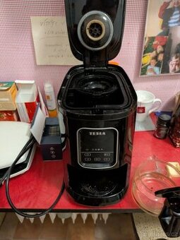 Kávovar Tesla