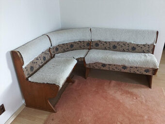 Rohová jídelní lavice