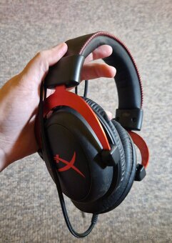 Prodám sluchátka HyperX Cloud II