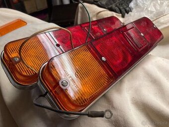 NOVÁ světla Moskvič.