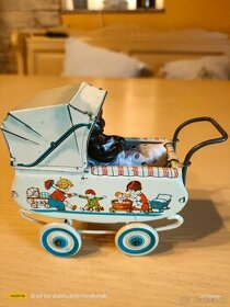 Plechový kočárek č. 395
