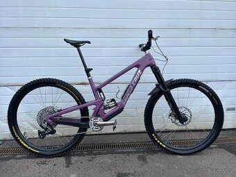 Santa Cruz Megatower C V2 + EXT Storia + příslušenství