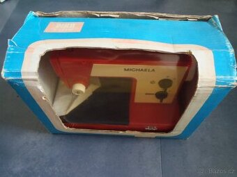 Dětský retro šicí stroj