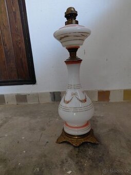 Prodám starožitnou petrolejku