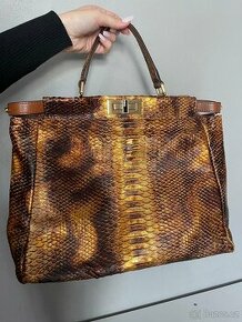 Luxusní kabelka Fendi Peekaboo