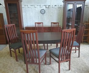 Jídelní stůl + 6 židle