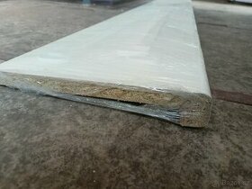 Parapet bílí 2500x300+plastové koncovky 2ks