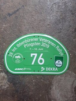 Plechova cedule z veterán jizdy