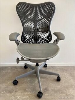 Kancelářská židle Herman Miller Mirra