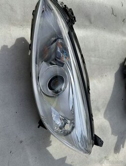 Mazda 5 CW, XENON levý přední světlomet