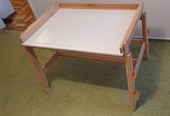 Dětský stůl FLISAT IKEA