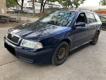 Škoda Octavia 1.8Turbo Style - Xenony - Webasto - tažné