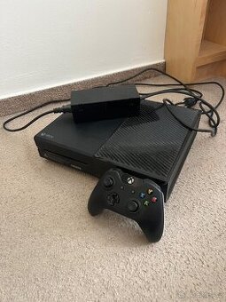 Xbox One černý 2022