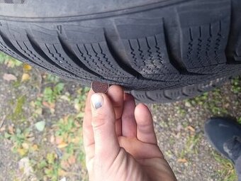 Elektrony celoroční gumy - 1