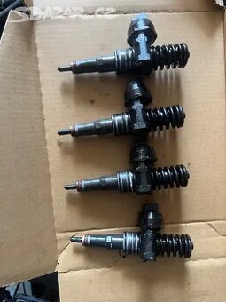 Vstřikovače 1.9tdi 77kw BLS 038130073BN.