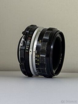 Nikon 50mm f/2 Nikkor HC