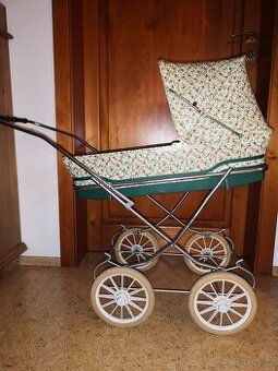 Prodám retro kočárek pro panenky,