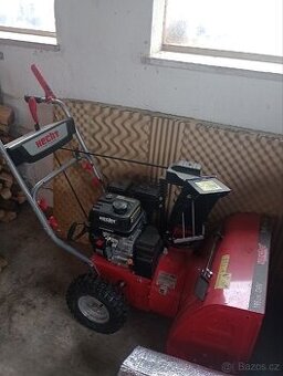 Sněhová fréza HECHT 9661( v záruce).